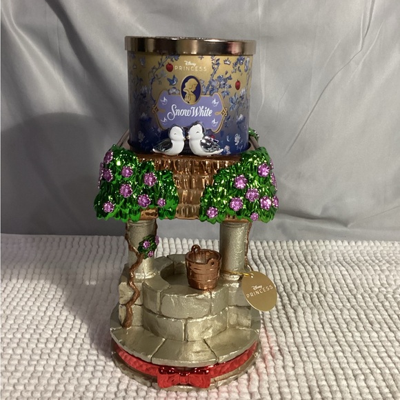 Bath & Body Disney 2025 Princess Snow White 3 Wick Candle AND Wish Well Holder - Picture 11 of 11